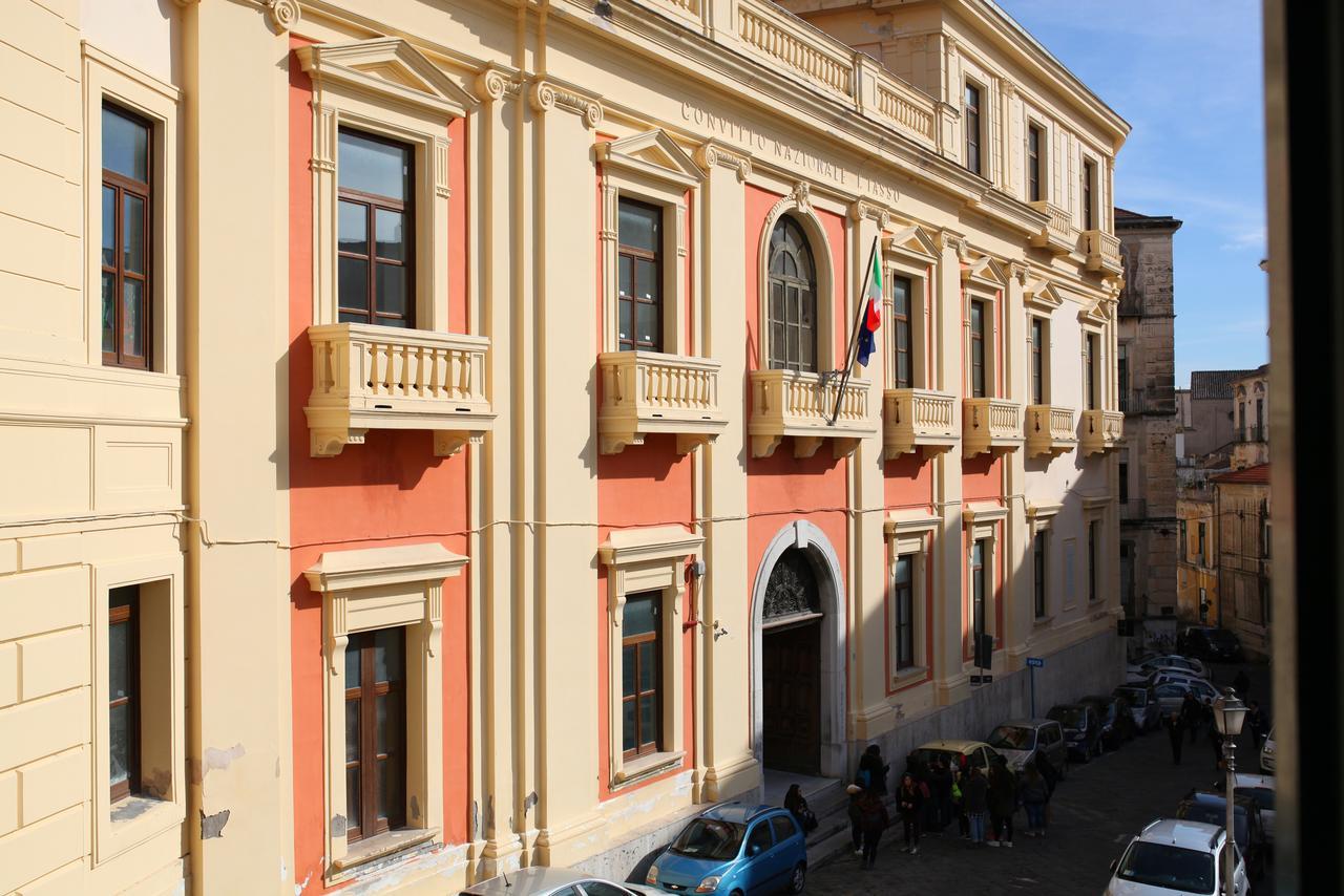Le Mulieres Apartment Salerno Ngoại thất bức ảnh